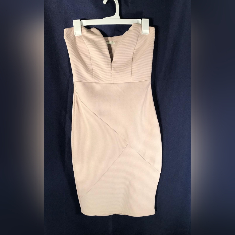 Chic Beige Pencil Skirt